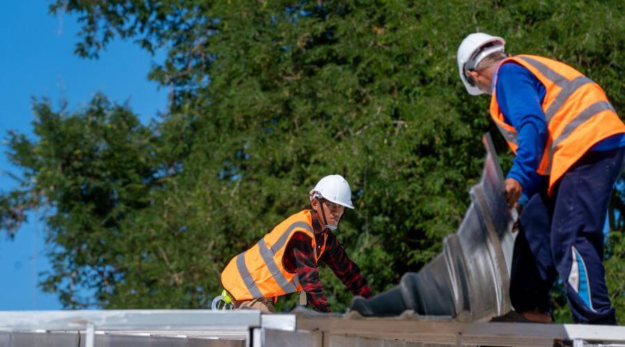 Professional residential roofers in Clam Gulch, AK
